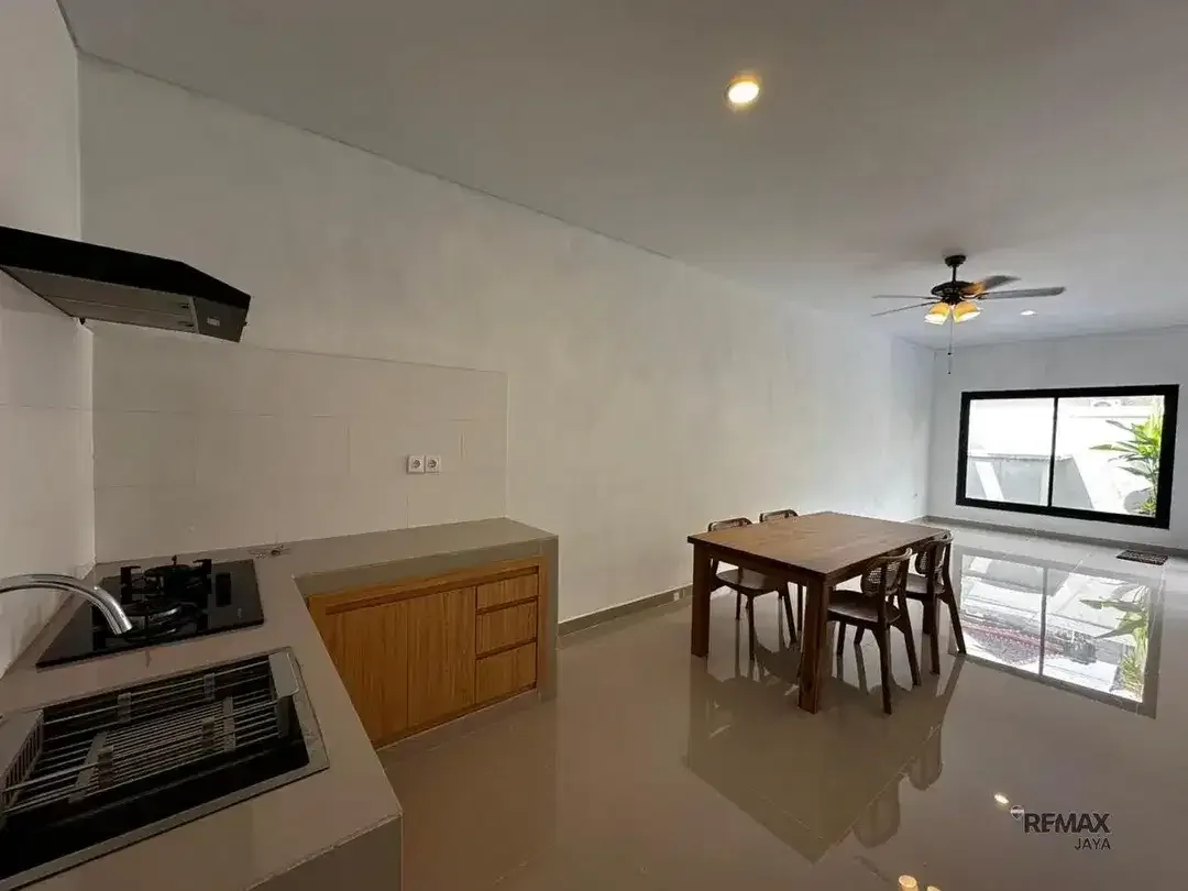 Villa Baru Full Furnished Disewakan, di Padonan, Canggu Area - Image 3 of 6