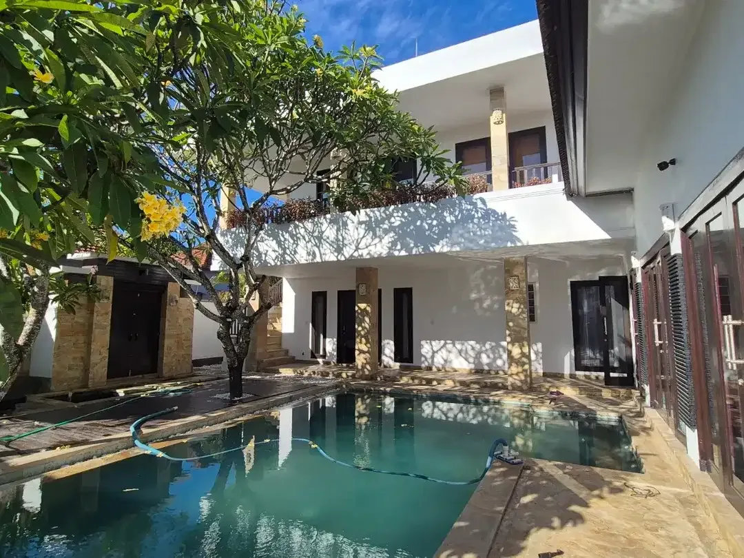 For Sale: Beautifully Maintained Freehold Villa in Jimbaran - Image 1 of 10
