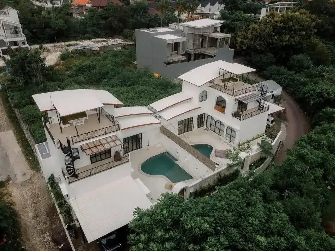 2 Unit Vila Ocean View di Jalan Pura Masuka, Ungasan Dekat Pantai Melast, Savaya dan Karma Kandara - Image 1 of 10