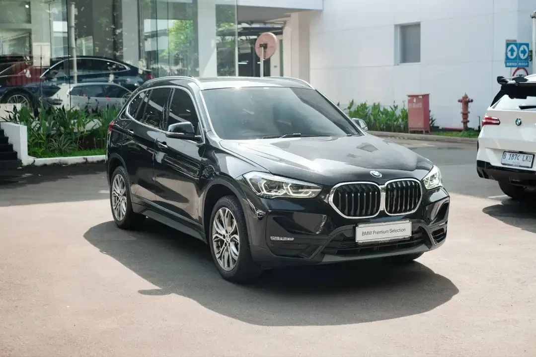 BMW X1 18i Dynamic (2022) - Image 7 of 10