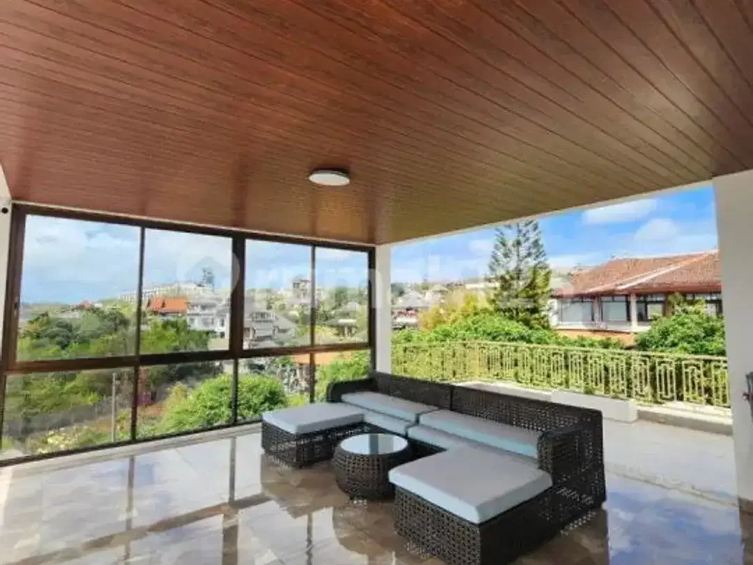 Dijual Luxury Villa di Jimbaran dengan Pemandangan Bandara yang Spektakuler, Laut, Tol dan Gunung - Image 4 of 5
