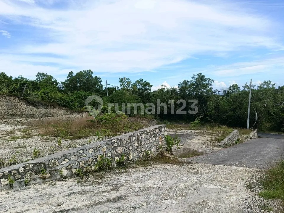 Tanah Cocok untuk Villa Dekat Pantai Melasti - Image 1 of 4