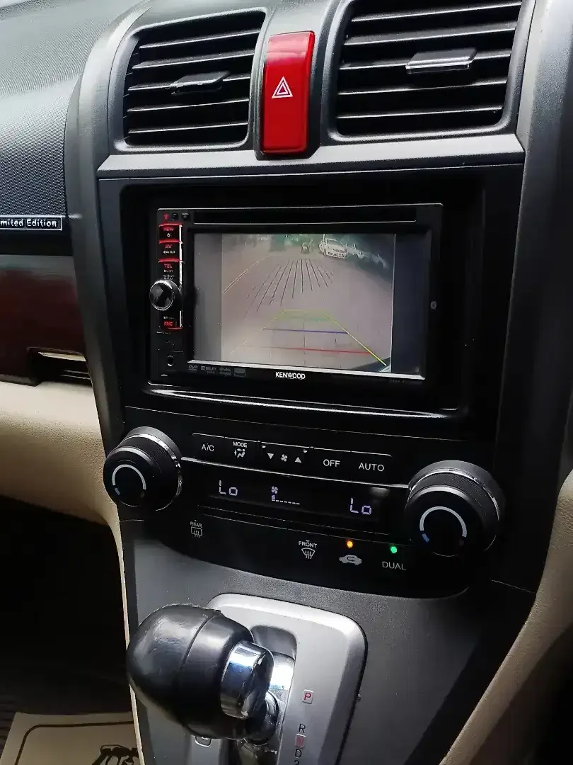 HONDA CR-V 2.4 MATIC ASLI BALI LOW KM 70 RB ISTIMEWA - Image 6 of 10