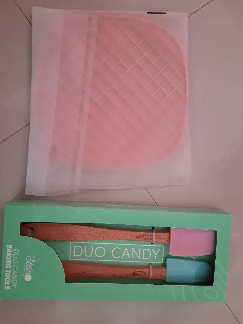 Stein Spatula Duo Candy - Image 1 of 3
