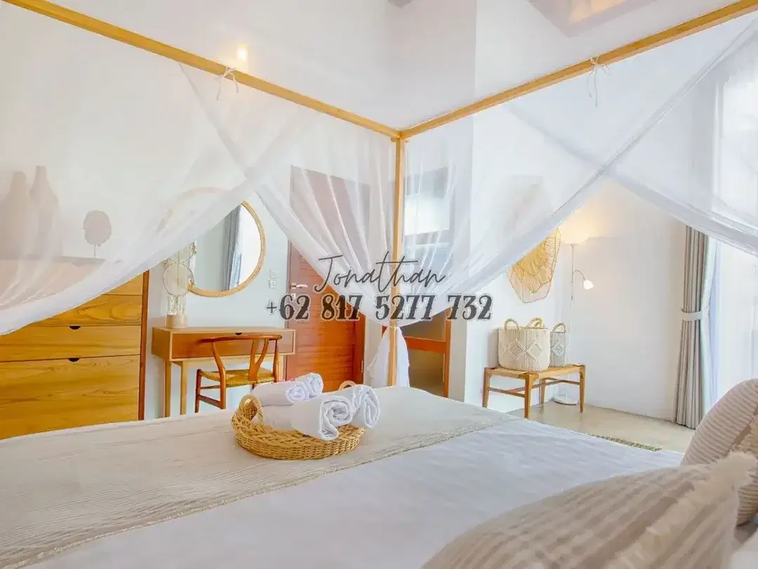 Disewakan Villa Bulanan 3 Kamar Tidur Dekat Pantai Berawa Canggu Bali - Image 2 of 10