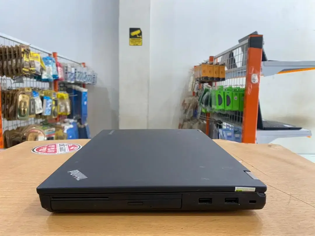 Lenovo ThinkPad T440P Core i5 Ram 8GB SSD 128GB Mulus Murah Garansi - Image 6 of 10