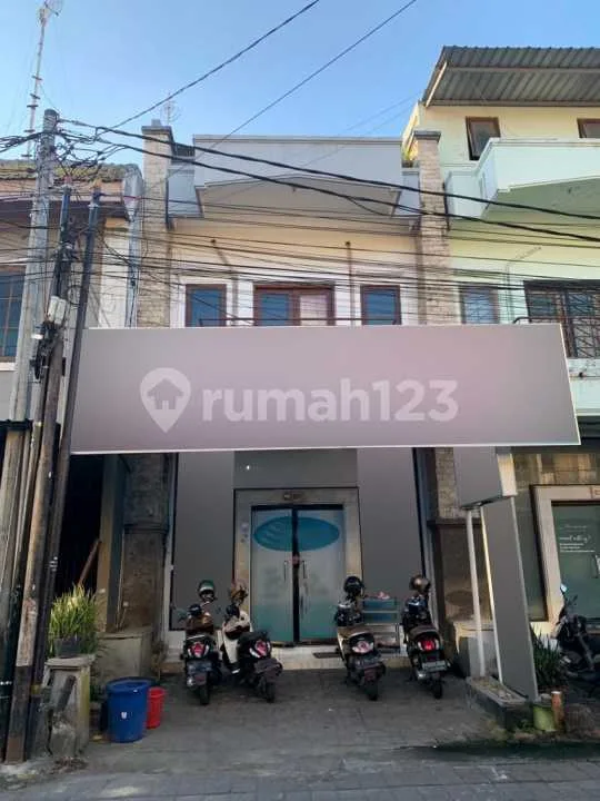 Di Jual Ruko dengan 2,5 Lantai di Jalan Raya Sesetan, Denpasar Selatan - Image 2 of 4