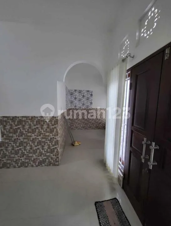 Rumah Semi Furnish 2 Lantai di Taman Griya Jimbaran dengan Rooftop - Image 4 of 4