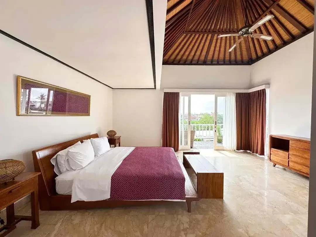 VILLA for SALE, N rent Traditional and Modern Concept Style Villa in around Canggu kayu tulang utara - Image 6 of 10