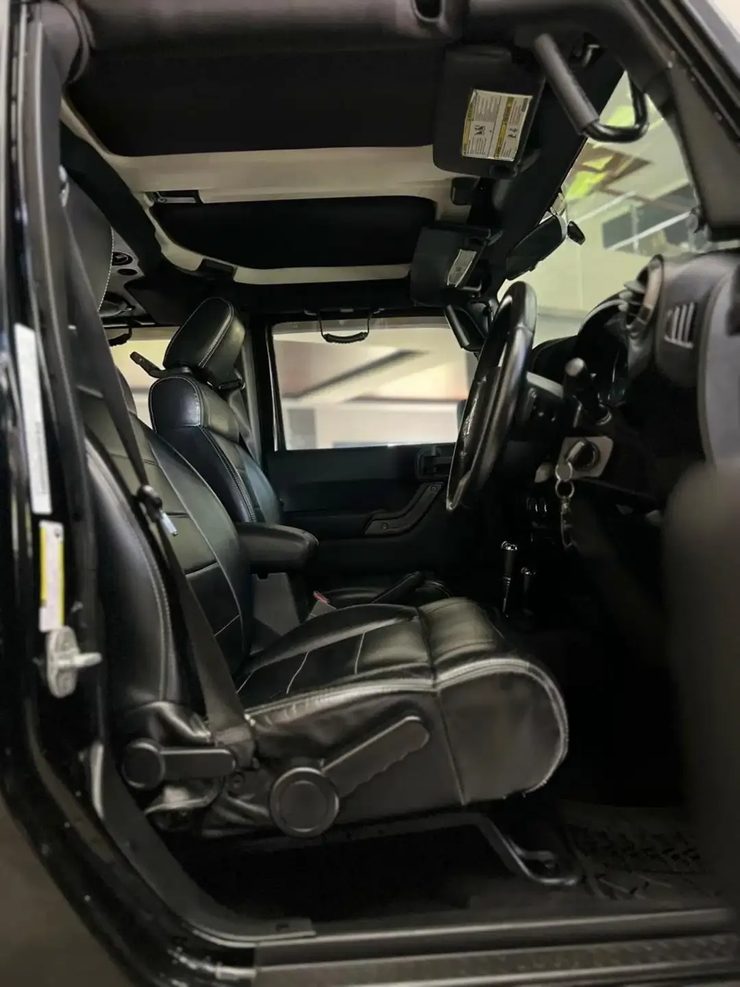 Jeep Wrangler Sport Unlimited 3.6 2012 - Image 5 of 9
