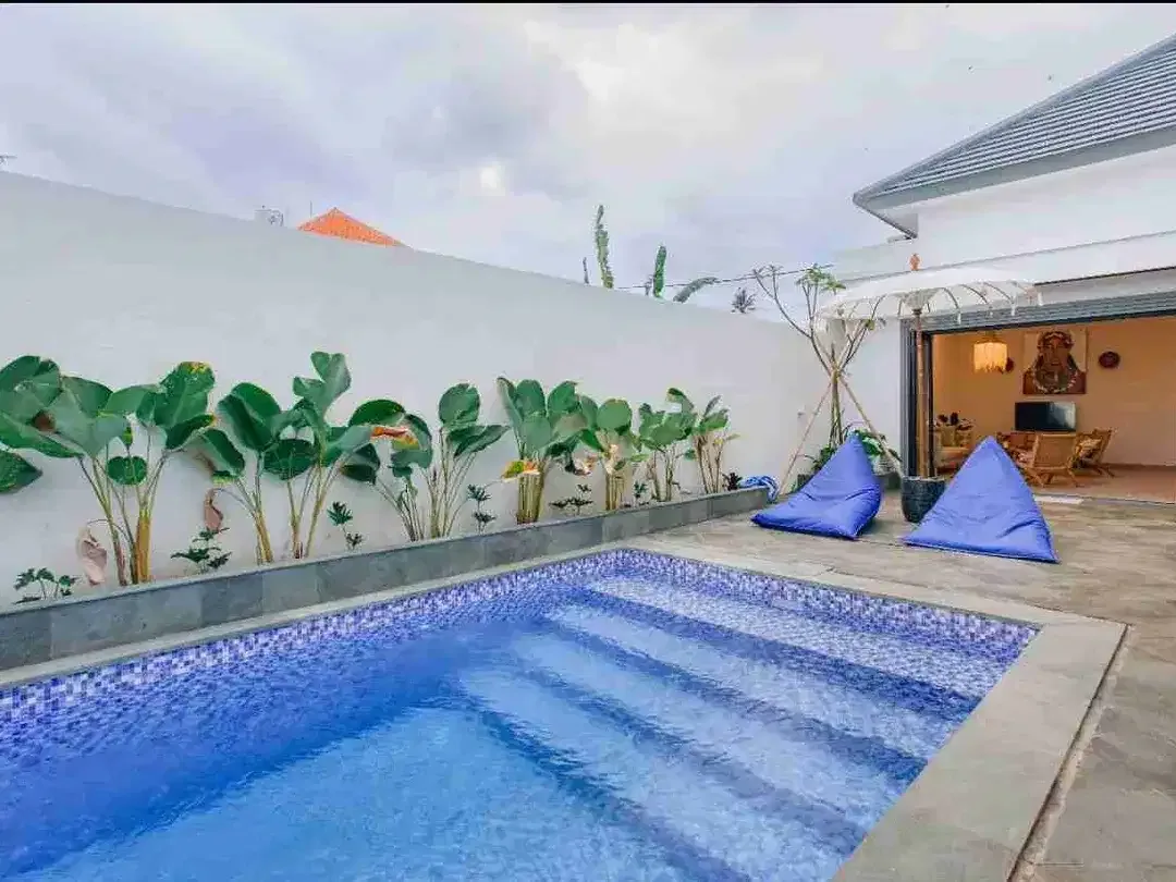 3 BEDROOMS VILLA FREEHOLD IN KEMENUH GIANYAR UBUD  code : zu - Image 1 of 10