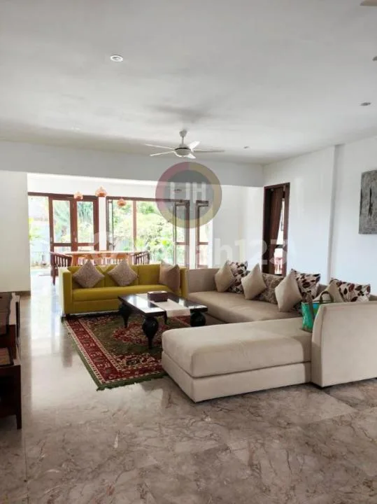 Dijual Villa di Buduk Tumbak Bayuh Canggu Bali - Image 3 of 4
