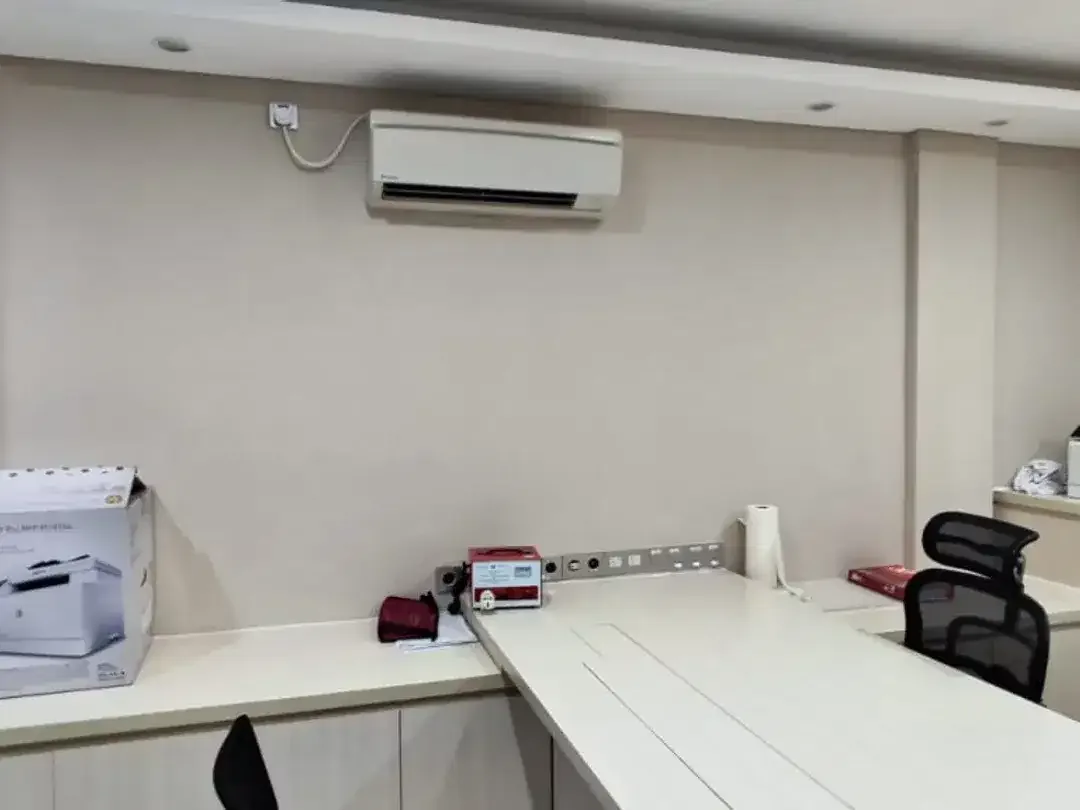 Ruko Strategis dan Fully Furnished di Jalan Utama Imam Bonjol Denpasar - Image 3 of 10