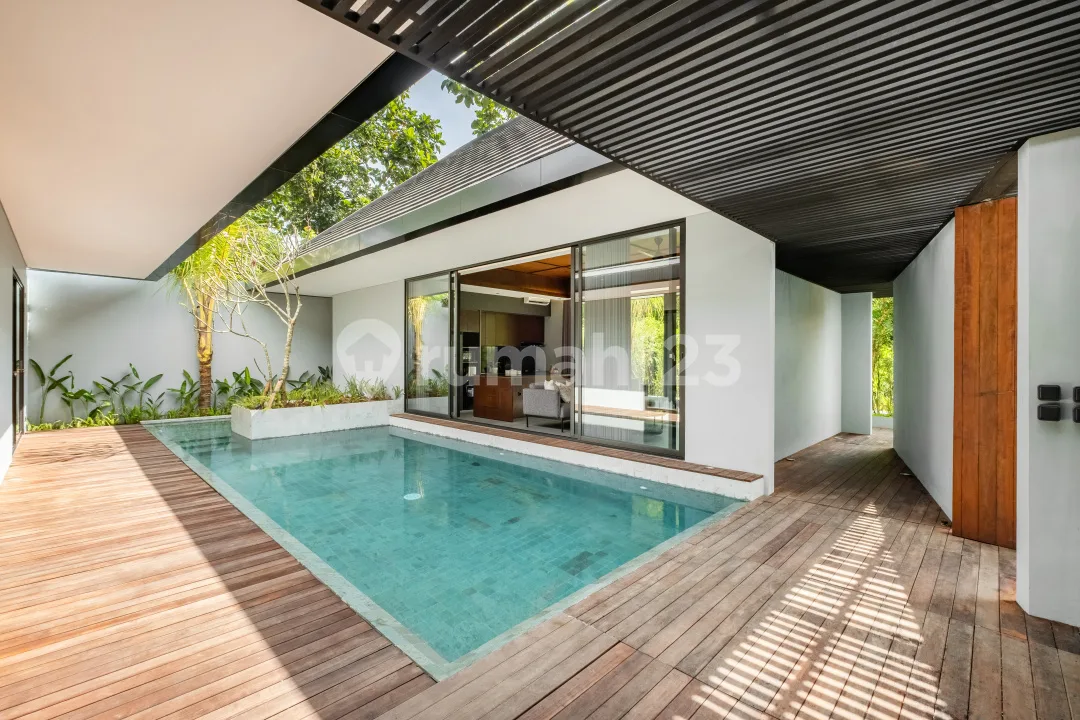 Full Furnished, 2 br Villa, Dekat Tempat Wisata, Bebas Banjir - Image 2 of 4