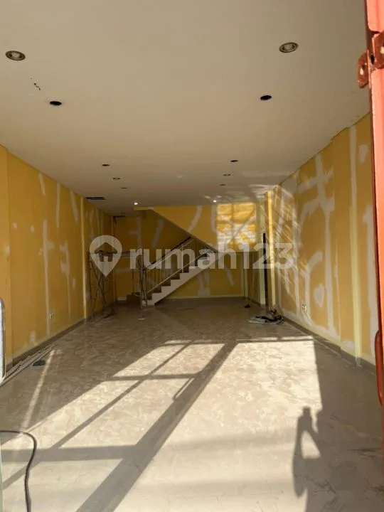 Dijual Ruko Baru Didenpasar Barat Dijalan Utama - Image 3 of 4