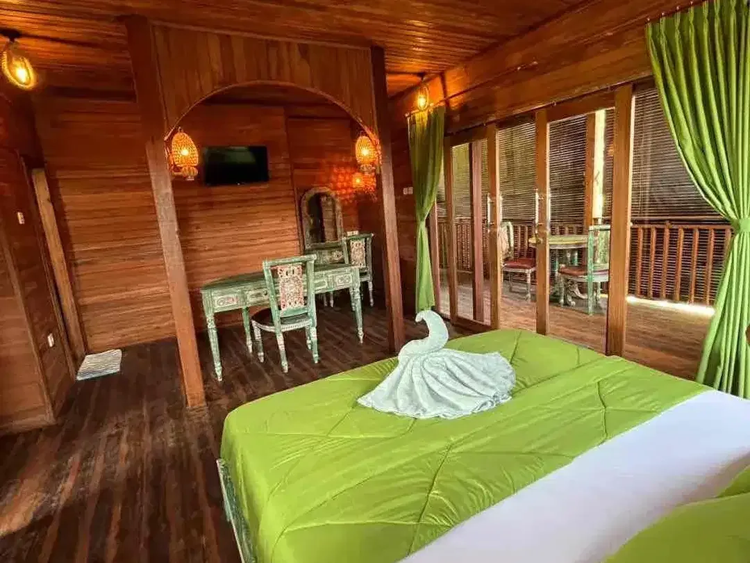 Villa brand new joglo kayu tengulak dekat ubud bali - Image 5 of 10