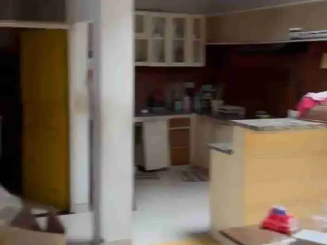 Jual Rumah 2lt Jl Tukad Badung Denpasar area Hunian yg Strategis untuk keluarga - Image 2 of 6