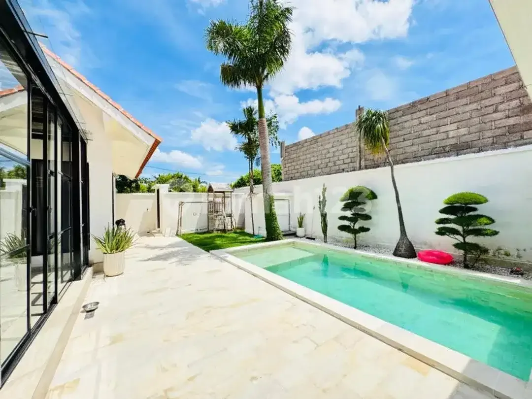 Villa Nyaman dengan Ruangan Tertutup Full ac Lokasi Umalas - Image 2 of 5