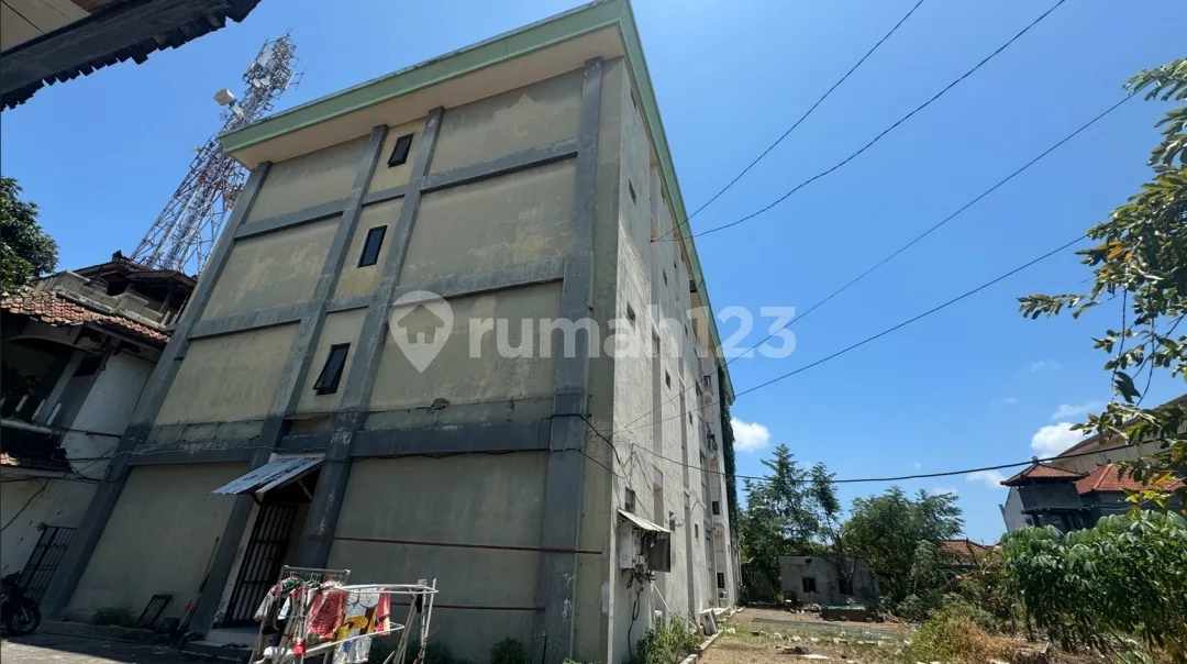 Jual Gedung 3 Lantai Ex Hotel di Kuta Bali. Lokasi Langka. Cocok Komersial, Rumah Sakit, Hotel, Resto Dll - Image 2 of 4
