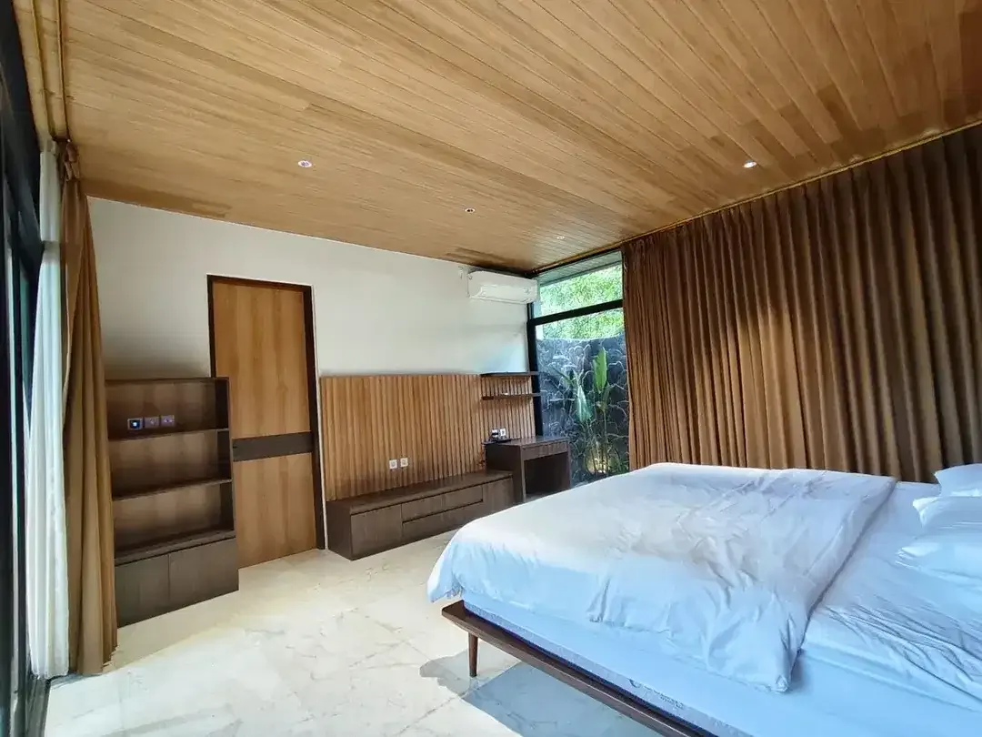 For Sale Rare Ocean View Villa in Central Sanur - Image 8 of 10