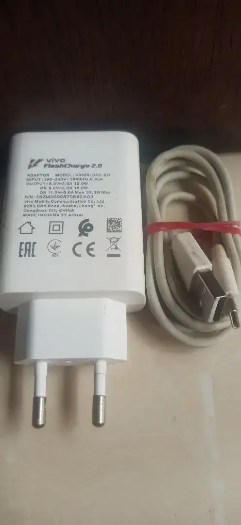 CHARGER BEKAS ASLI BAWAAN VIVO V20 | V21 TIPE C - Image 2 of 3