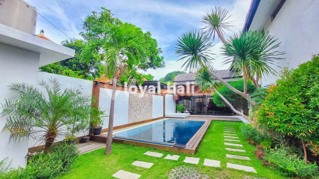 Villa, Stylish And Elegant Villa In Jimbaran, Bali - Image 1 of 4