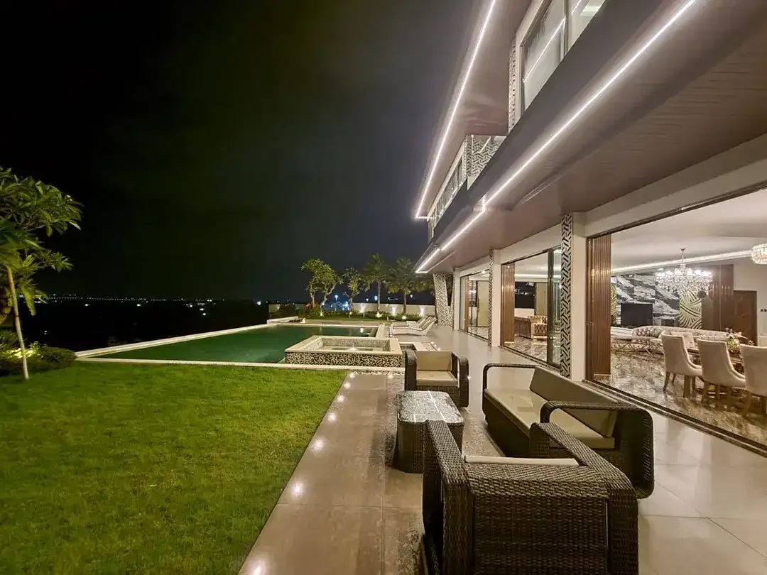 4 Bedrooms Luxury Spektakuler Unblock View Villa di Jimbaran - Image 6 of 10