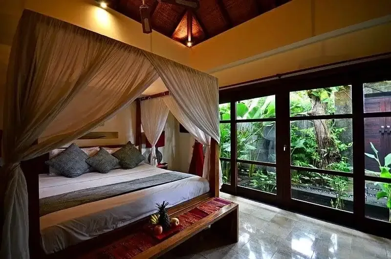 Villa Tropical kawasan Pantai Jimbaran - Image 7 of 10