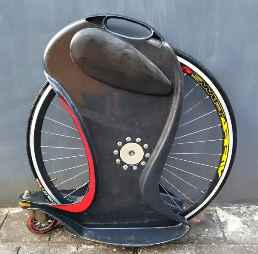 Sepeda .magic wheel.sepeda roda satu.skateboard.alat olahraga - Image 1 of 5