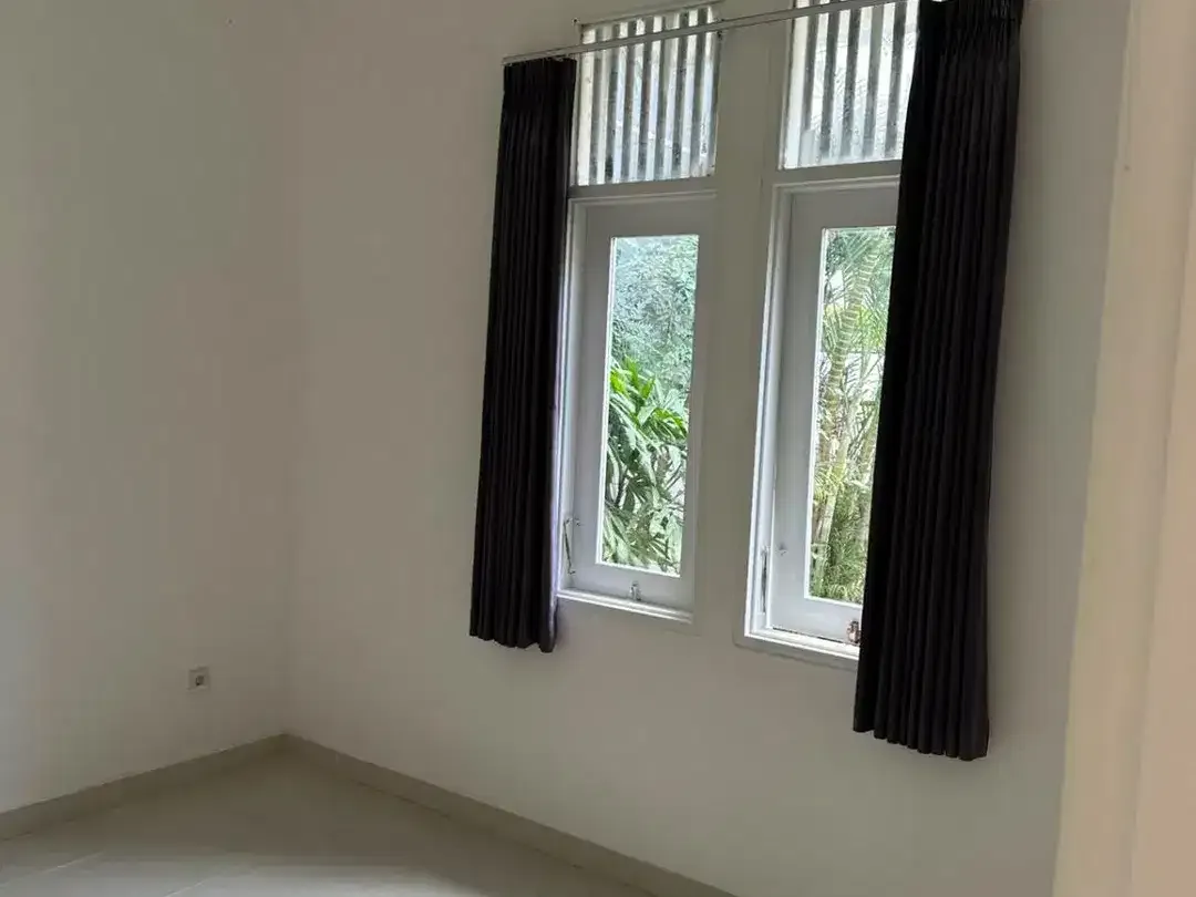 Rumah Minimalist Disewakan di Padang Sambian, Denpasar Barat - Image 4 of 10