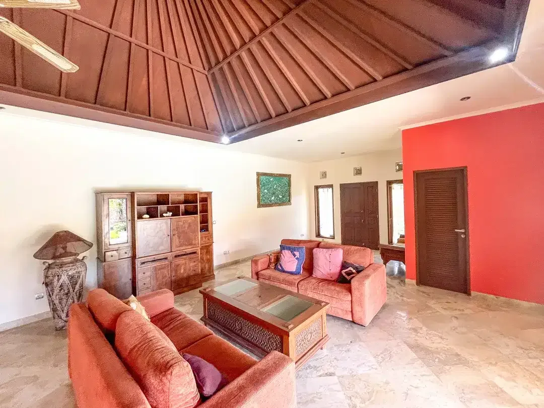 Villa 5 Kamar Tidur Bergaya Modern Balinese yang Menawan di Nusa Dua - Image 4 of 10