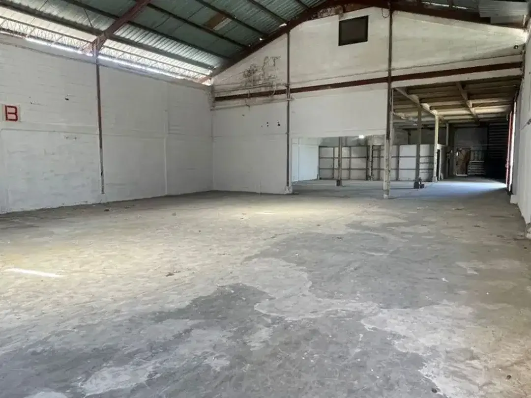 Gudang Siap Operasional dengan Kantor dan Fasilitas Lengkap Akses Jalan 16 Meter di Area Bisnis Cargo Ubung Bali - Image 3 of 7