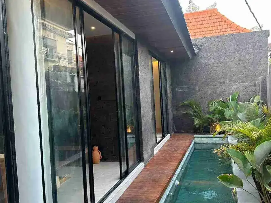 Villa Mewah 3 Kamar Tidur Lokasi Strategis di Canggu - Image 2 of 10