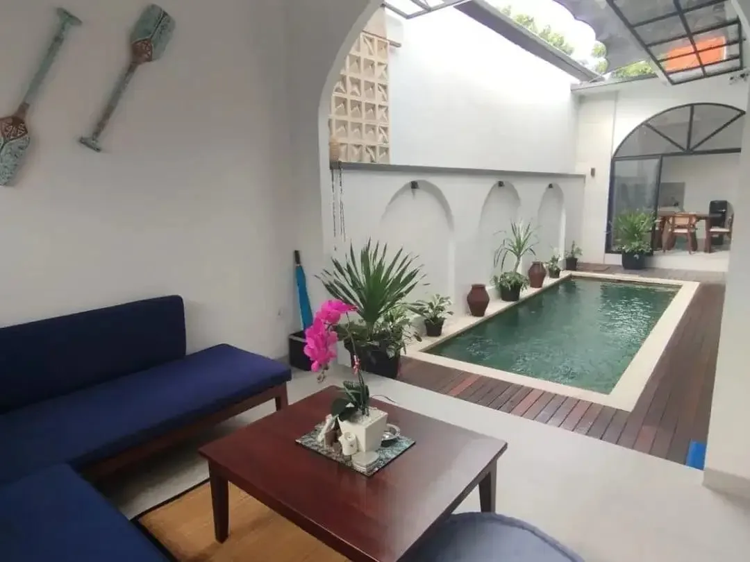 Dijual / disewakan Villa 1 lantai 2 BR minimalis modern - Image 2 of 10