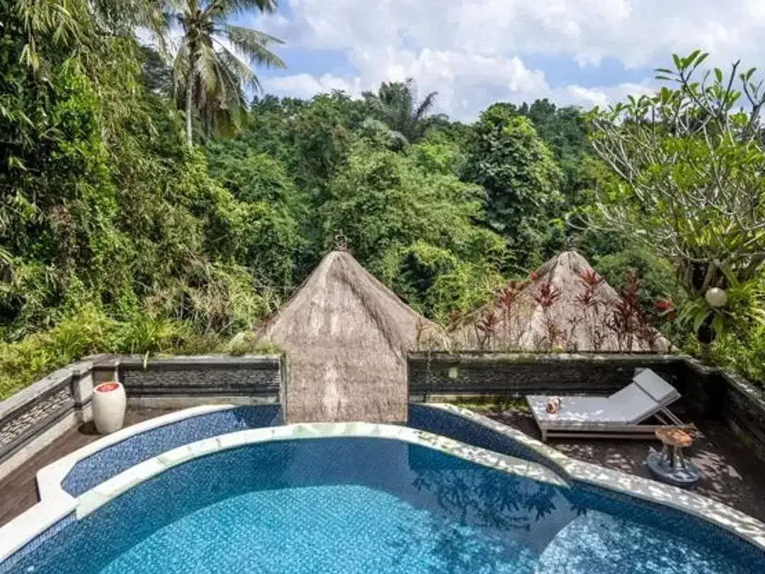 Jual Cepat Murah Hotel Resort Mewah di Ubud Gianyar Bali Indonesia - Image 3 of 10