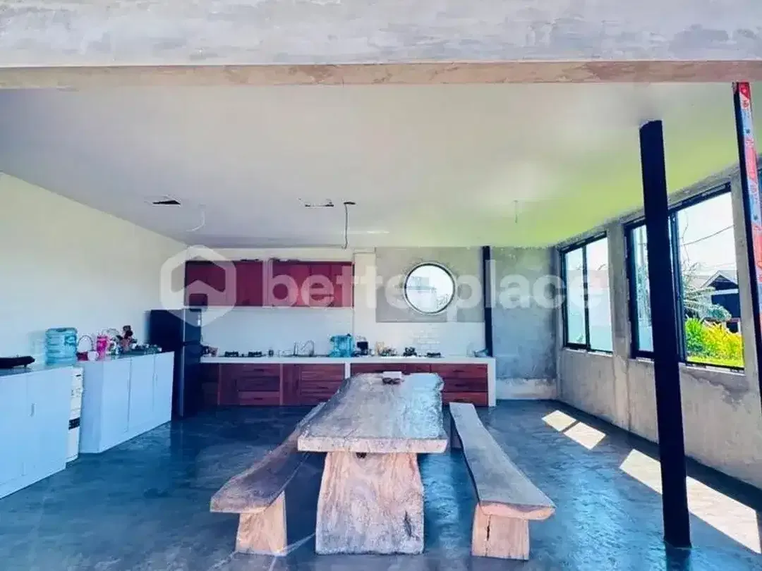 Elegant Leasehold Guesthouse in Canggu Babakan with Three Rooftop Joglo Rooms, Open Living Spaces, Rice Field Views and Prime Location - Image 6 of 10