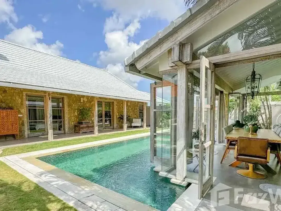 4 Bedroom Villa for rent in Kerobokan, Bali - Image 6 of 10