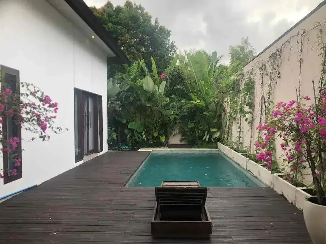 Villa for Sale bumbak umalas kerobokan dekat ke Canggu - Image 3 of 10
