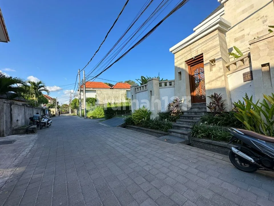Lahan Strategis Pinggir Jalan Utama Tanah Jual Lokasi Sanur - Image 2 of 2