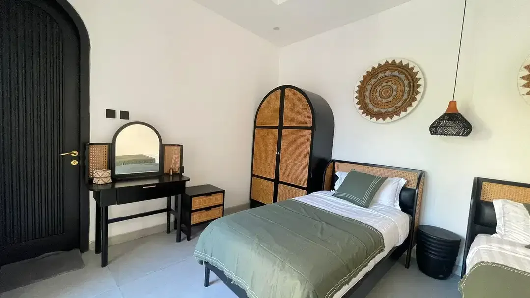 FOR SALE – FREEHOLD Bohemian Modern 3-Beds Villa in Premium Jimbaran - Image 9 of 10