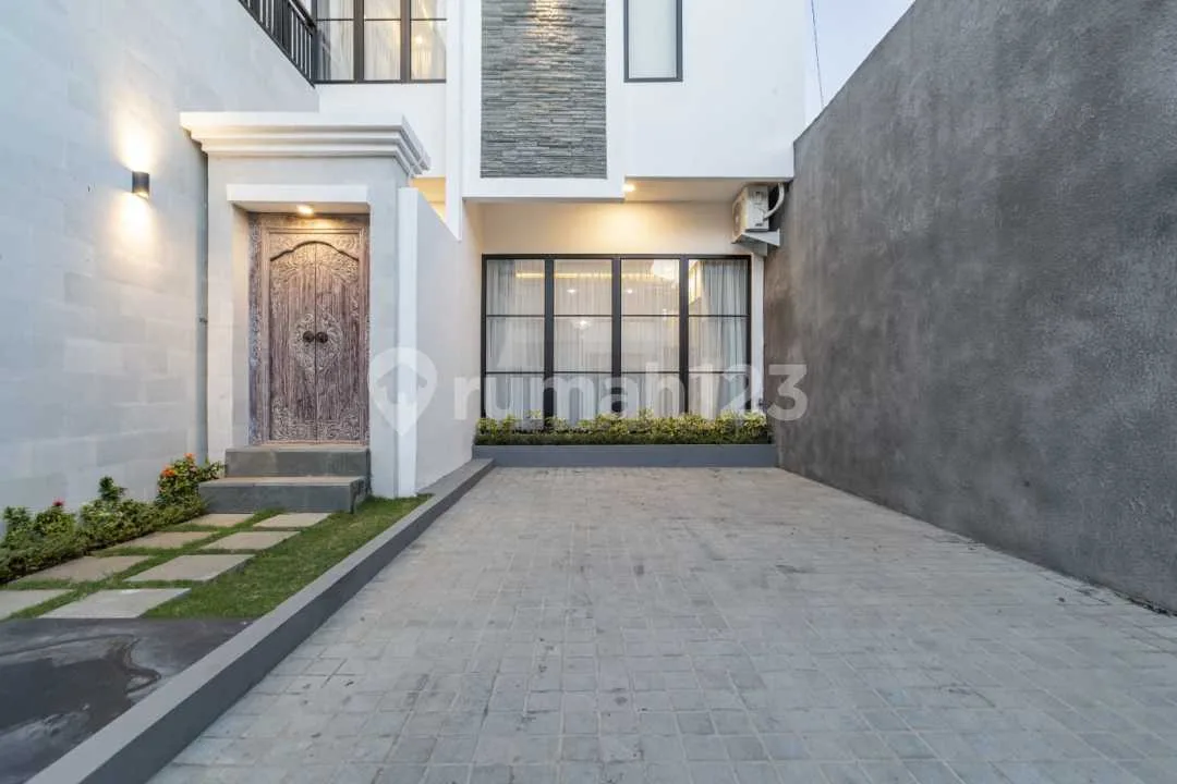 Brand new 3 bedrooms Villa 202mÂ² di Pecatu Bali - Image 3 of 4