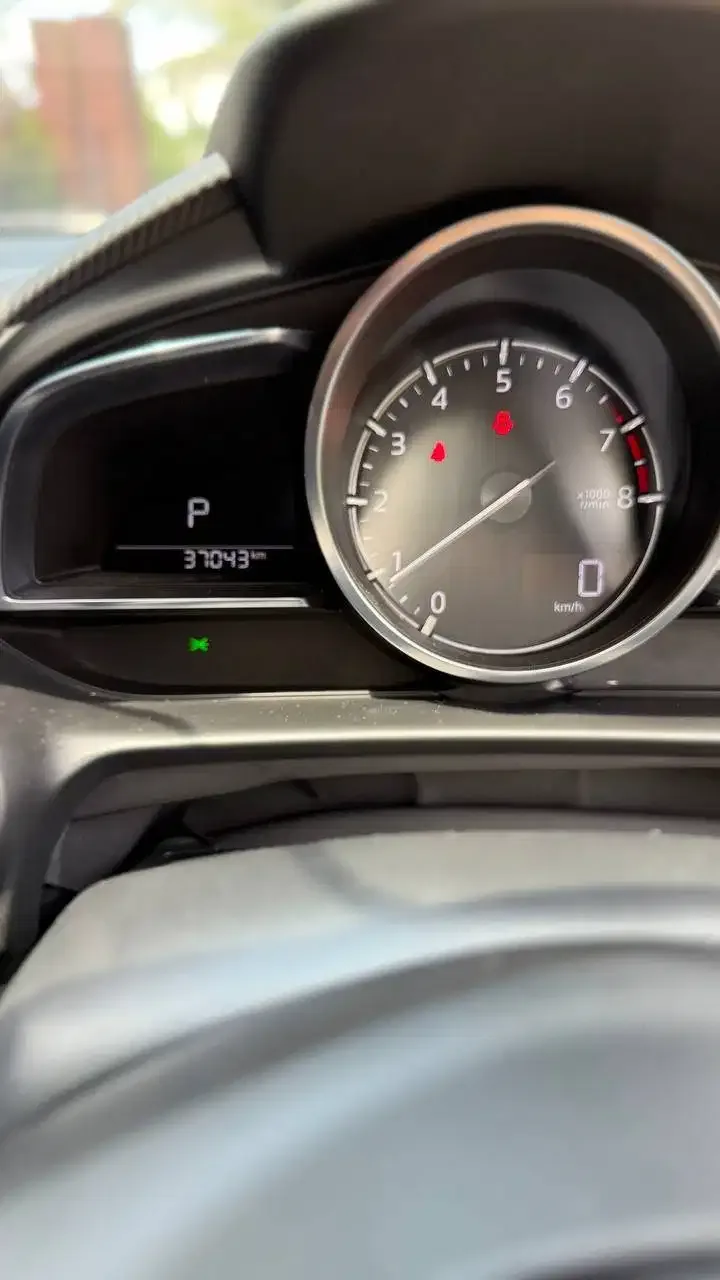 MAZDA 2 LOW KM  ASLI BALi |TERAWAT Istimewa - Image 5 of 8