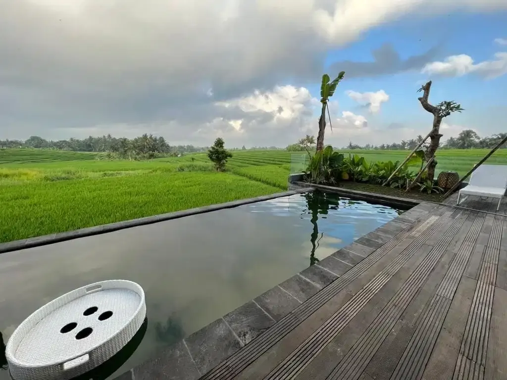 3BR tranquil luxury villa for yearly rent in Tanah Lot, Tabanan - Image 1 of 10