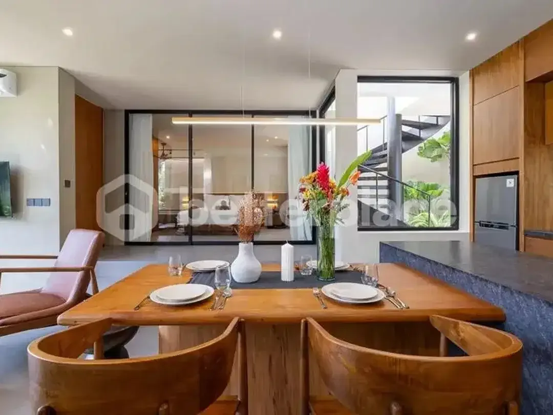 Brand New 3 Bedroom Luxury Villa in Tumbak Bayuh — Closed Living & Rooftop Pool - Image 10 of 10