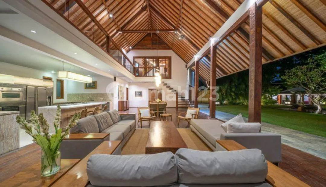 Dijual Cepat Villa Frehold 27 Are di Kerobokan, Canggu - Image 3 of 4