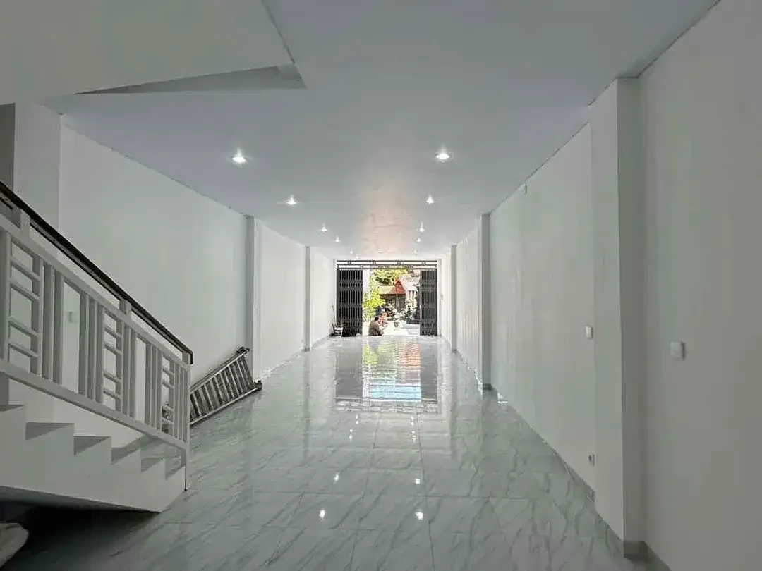Disewakan Ruko Baru 3 Lantai lokasi Strategis Di Denpasar Barat - Image 2 of 10