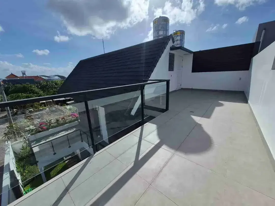 FULL FURNISHED VILLA IN SILIGITA NUSA DUA - Image 7 of 10