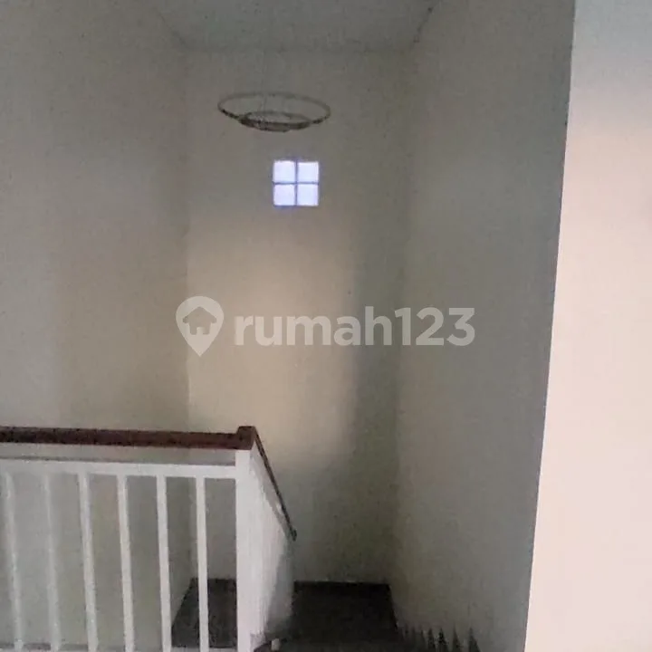 Rumah 2 Lantai Siap Huni Ricefield View Tukad Buana Sempidi - Image 4 of 4