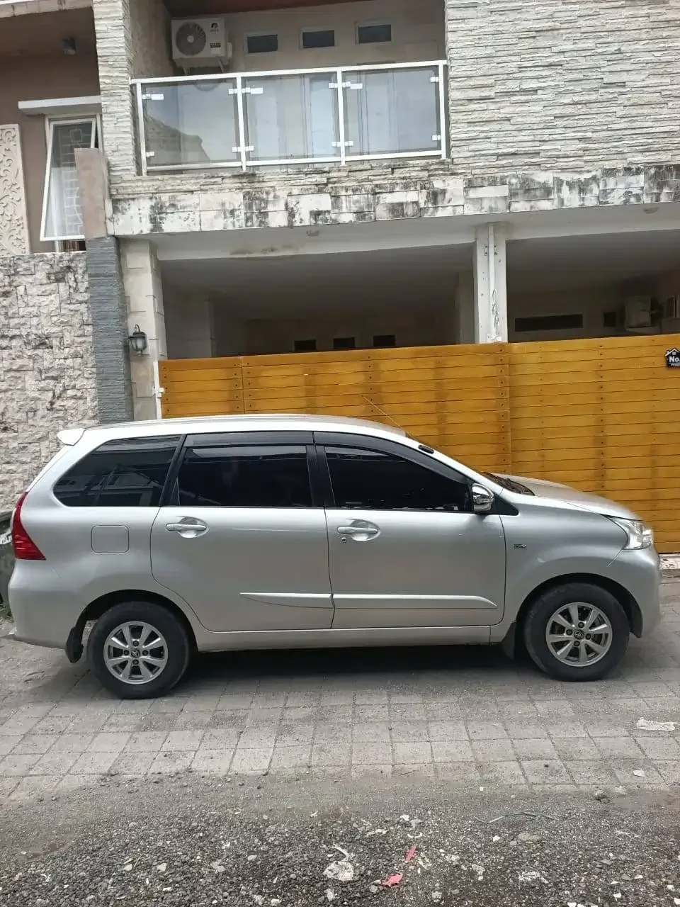 Di jual Toyota avanza tipe g 1.3 matic silver 2016 - Image 5 of 10