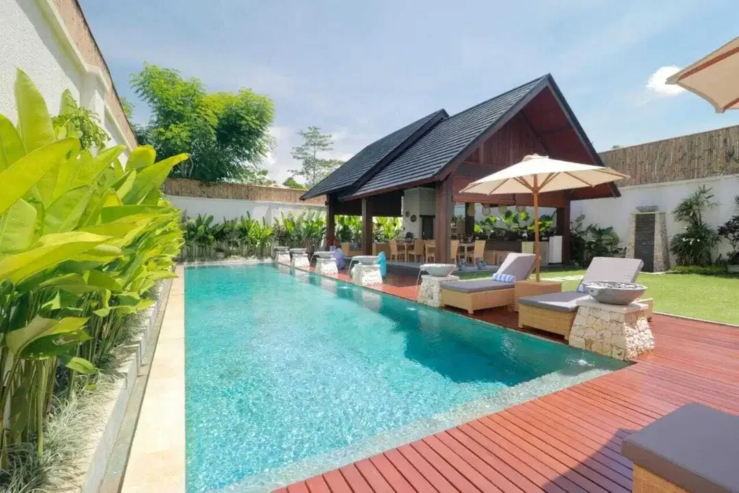 FOR SALE LUXURIOUS MODERN VILLA UNGASAN - Image 2 of 10